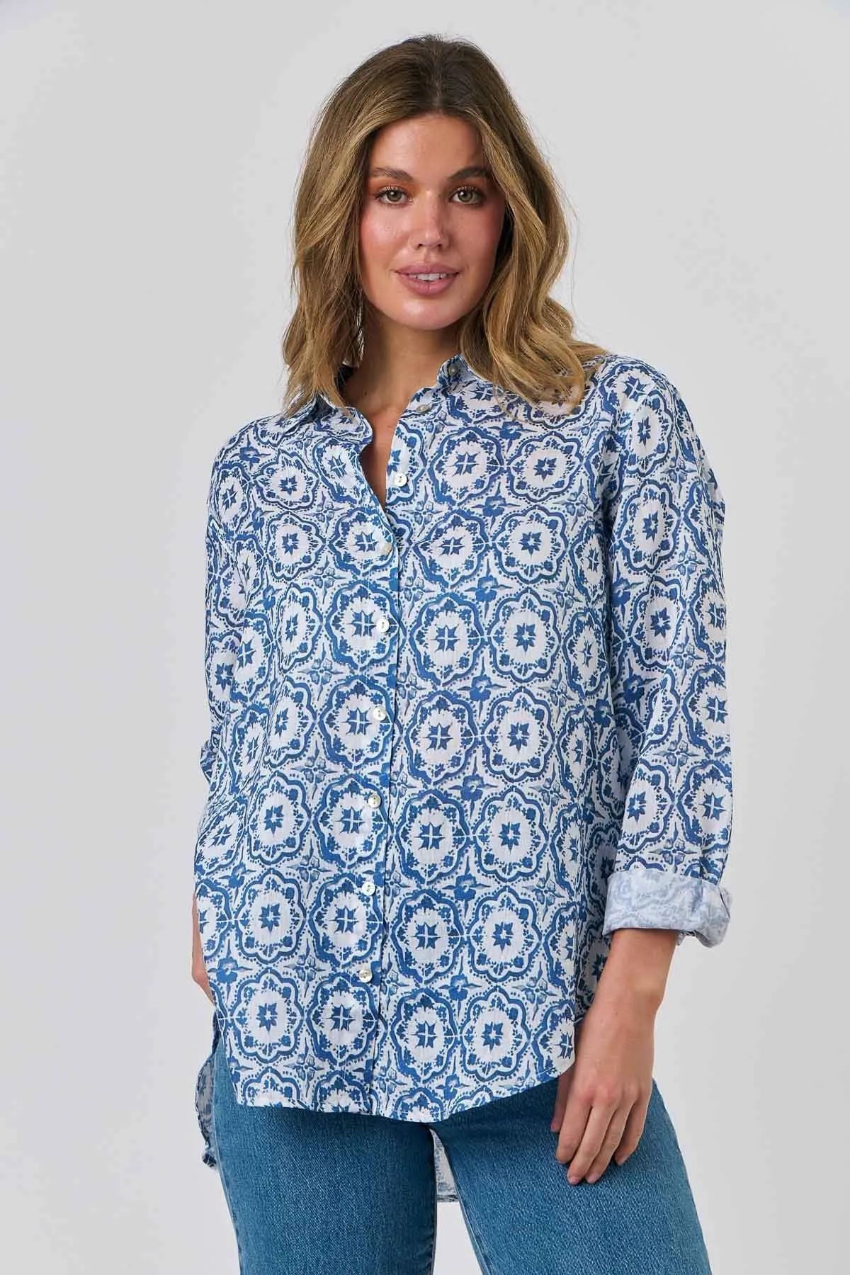 Tuile Bleue Linen Boyfriend Shirt